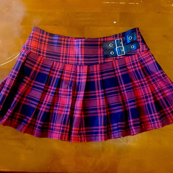 Sexy plaid skirt - Picture 2 of 16